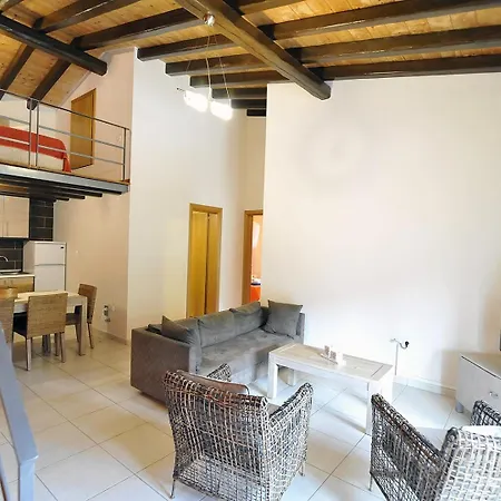 Pyramid Apartment Agios Spyridon (Corfu)