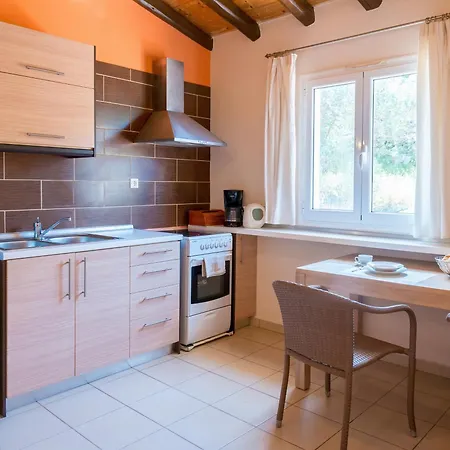 Pyramid Apartment *